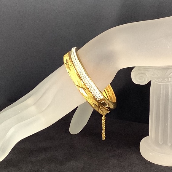 Womens Goldtone Crystal Hinge Bangle Set of 2 - Picture 10 of 13